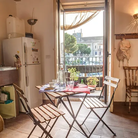 Hotel La Casa - 3 And Kitchen